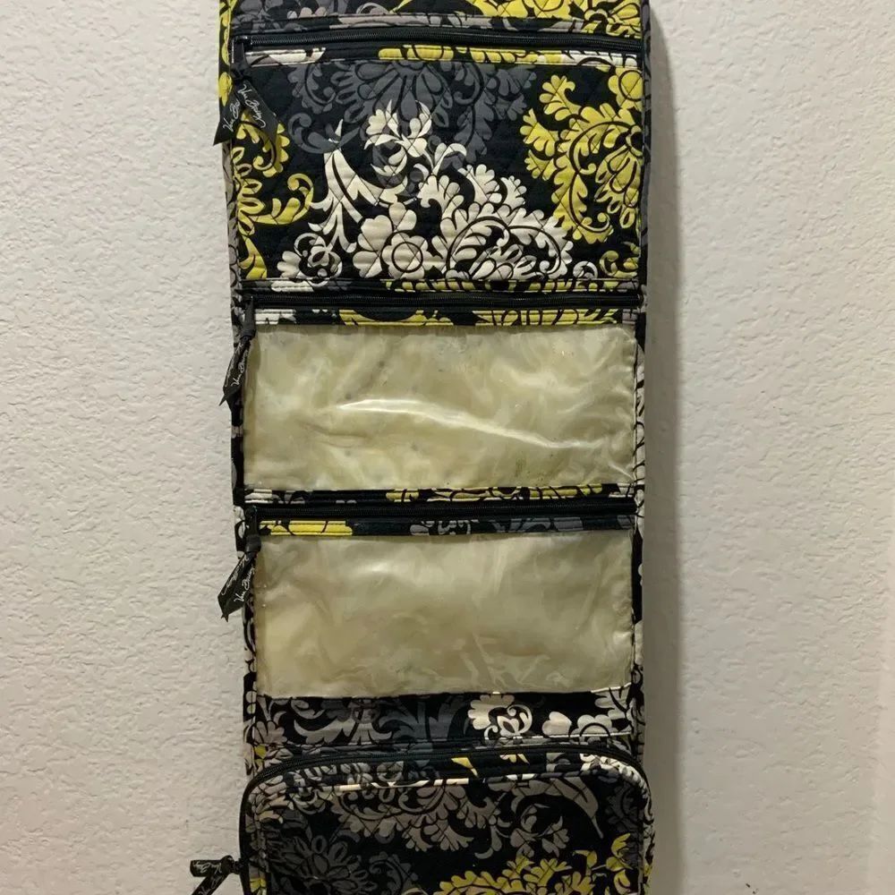 Vera Bradley Hanging Travel Make-up bag - Picture 4 of 8